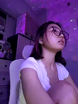 urgrl portia online show from 17, 6, 2026