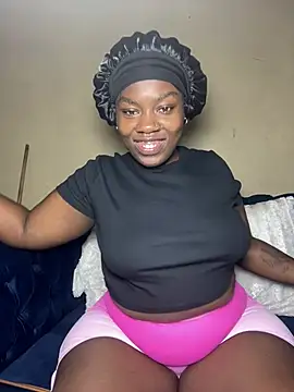 BigBootyBrie01 online show from 18, 6, 2026