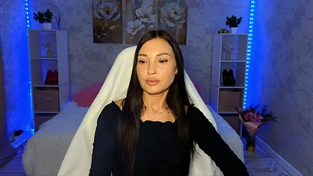 NikoleMills online show from 20, 6, 2026