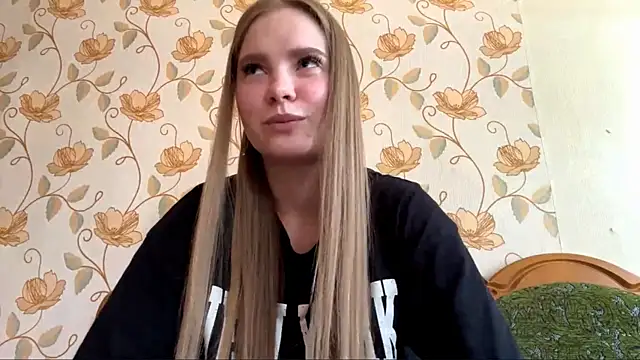 ArethaSchlauch online show from 10, 6, 2026