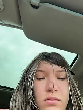 girl-Emily online show from 9, 7, 2026