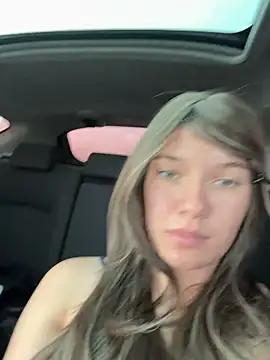 girl-Emily online show from 8, 7, 2026