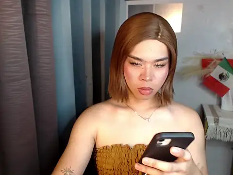 Horny HoneyX online show from 8, 7, 2026