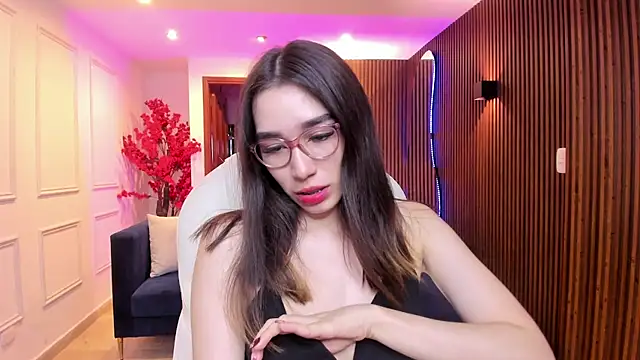 Emma caarter  online show from 30, 7, 2026
