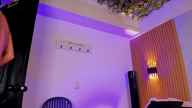im ethan  online show from 17, 6, 2026