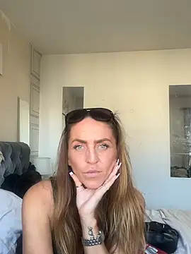 Snapshot of GIJANE88 chatting on 18, 6, 2026 GIJANE88 online show from 18, 6, 2026