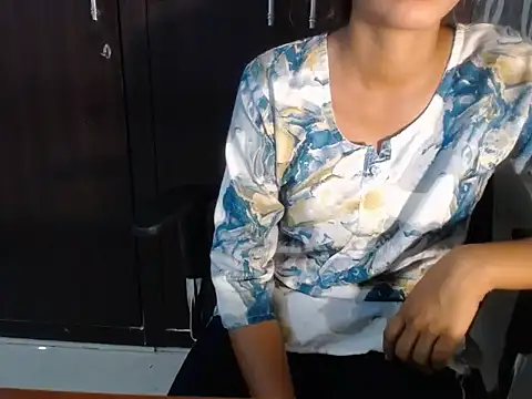 Snapshot of Ridhi_01 chatting on 13, 6, 2026 Ridhi 01 online show from 13, 6, 2026