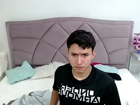 naho alejo online show from 15, 6, 2026