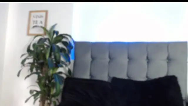 foxxy angell online show from 22, 6, 2026