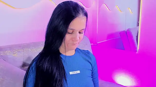 MiaHansson online show from 4, 7, 2026