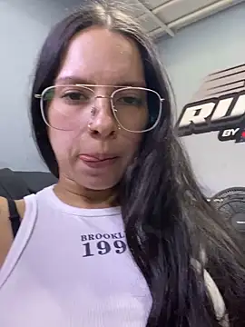 miimii lovee online show from 12, 6, 2026