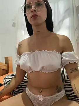 miimii lovee online show from 9, 7, 2026