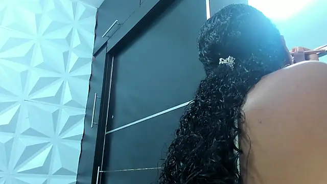 Daniela Spencerr online show from 25, 7, 2026