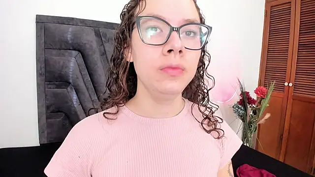 ParisMendez online show from 12, 7, 2026