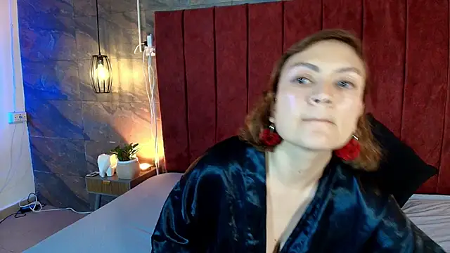 Hinata Moon online show from 20, 6, 2026