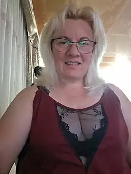 VikaRaine555 online show from 9, 7, 2026