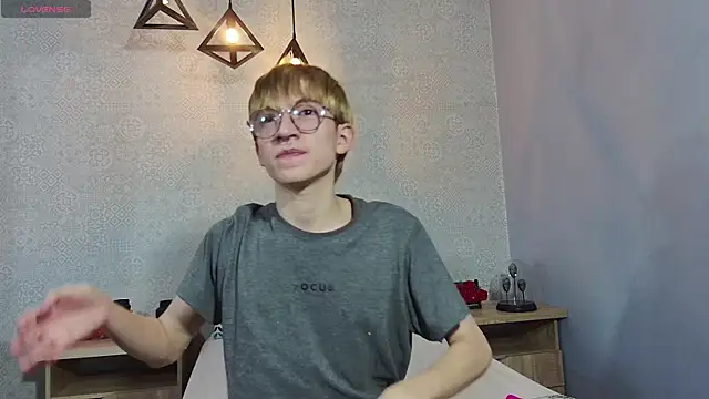 axell stone  online show from 16, 6, 2026
