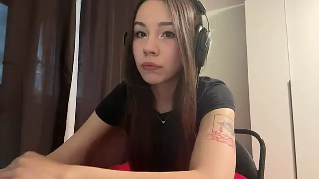HotGirlMilla online show from 20, 6, 2026