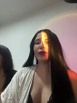 julybri online show from 11, 6, 2026