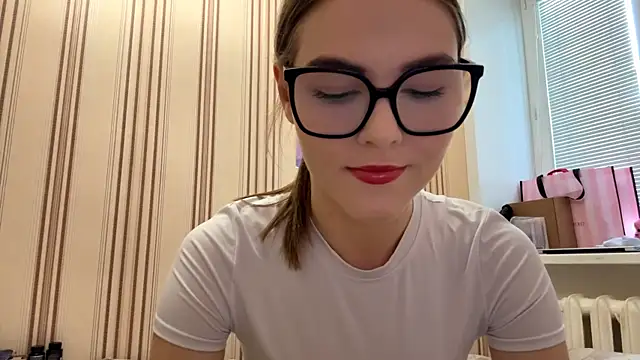 MiaWonderind online show from 25, 6, 2026