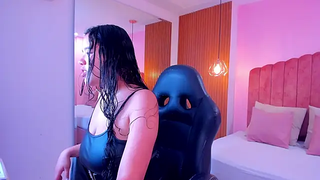 Snapshot of shayra_alina chatting on 23, 7, 2026 shayra alina online show from 23, 7, 2026