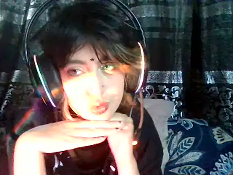 kittenpasive30 online show from 14, 6, 2026