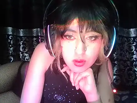 kittenpasive30 online show from 30, 6, 2026