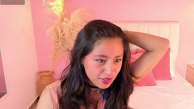 Snapshot of valeria__torres chatting on 12, 6, 2026 valeria torres online show from 12, 6, 2026