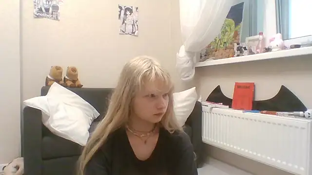 Snapshot of DinaKolter chatting on 7, 7, 2026 DinaKolter online show from 7, 7, 2026