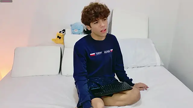 Samy Twink online show from 18, 7, 2026