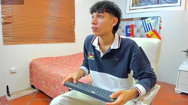 Snapshot of Jake_Falcon chatting on 22, 7, 2026 Jake Falcon online show from 22, 7, 2026