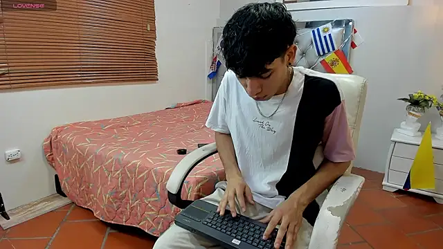 Snapshot of Jake_Falcon chatting on 16, 7, 2026 Jake Falcon online show from 16, 7, 2026
