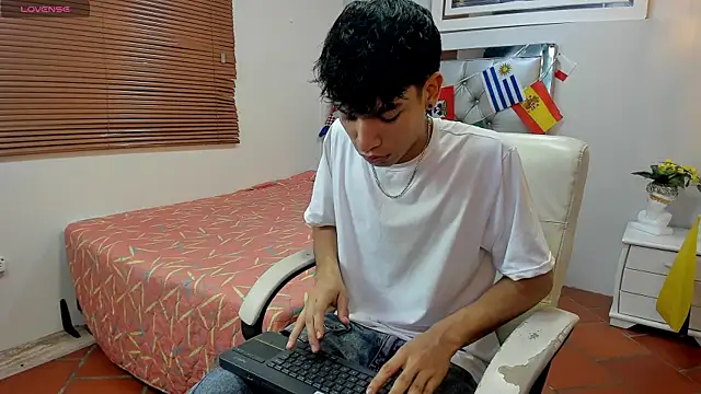 Snapshot of Jake_Falcon chatting on 15, 7, 2026 Jake Falcon online show from 15, 7, 2026