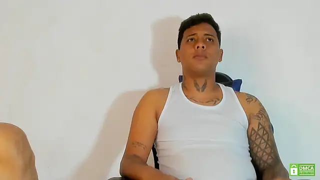 Snapshot of Alejandro_and_Deiby chatting on 23, 7, 2026 Alejandro and Deiby online show from 23, 7, 2026