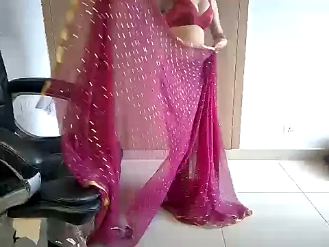 Snapshot of Sexynaina3 chatting on 30, 6, 2026 Sexynaina3 online show from 30, 6, 2026