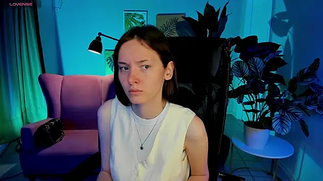 Eva Leeee online show from 21, 6, 2026