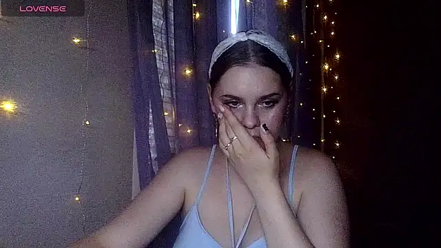 Snapshot of dakota_charm_ chatting on 27, 6, 2026 dakota charm online show from 27, 6, 2026