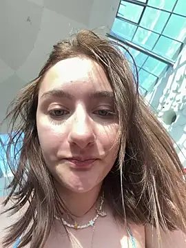 Snapshot of Violet_Velvet chatting on 19, 6, 2026 Violet Velvet online show from 19, 6, 2026