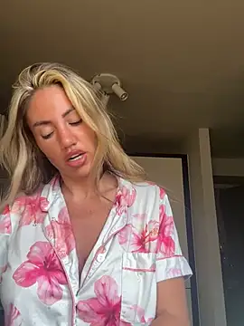 Snapshot of KaceySouthX chatting on 25, 7, 2026 KaceySouthX online show from 25, 7, 2026