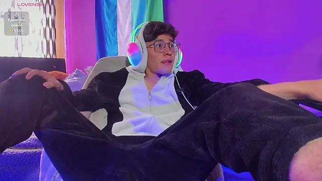 Snapshot of Angelito_Twink chatting on 11, 6, 2026 Angelito Twink online show from 11, 6, 2026