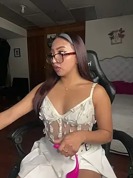 Cattleya Love online show from 10, 7, 2026