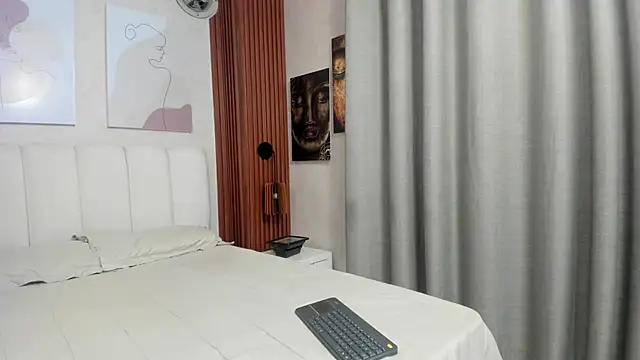 Millieskinny18 online show from 22, 7, 2026