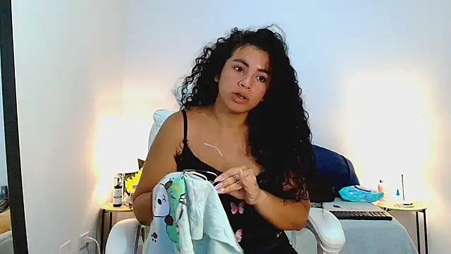 Isabella Sophia19 online show from 4, 8, 2026