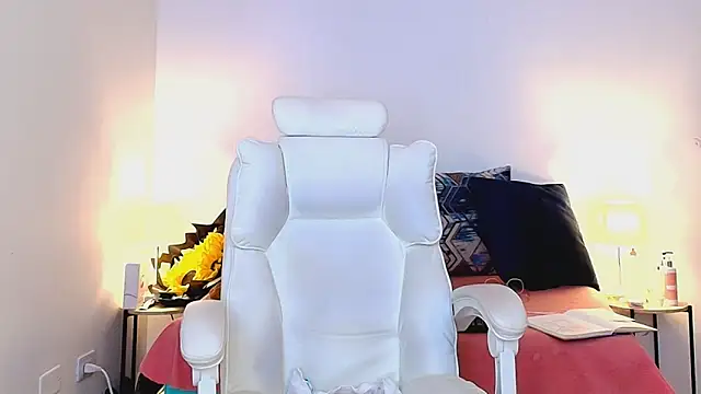Isabella Sophia19 online show from 8, 7, 2026