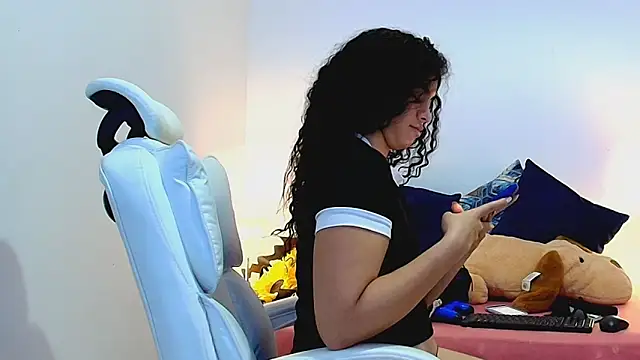 Isabella Sophia19 online show from 7, 7, 2026