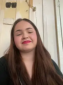 bella  hott online show from 3, 8, 2026