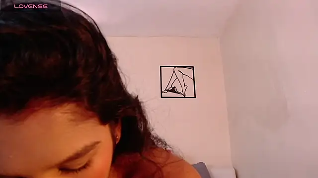 Snapshot of Veronica_M chatting on 24, 6, 2026 Veronica M online show from 24, 6, 2026