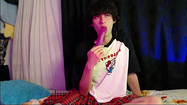 Naomi uwu online show from 12, 6, 2026