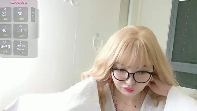 sakuraclover online show from 17, 6, 2026