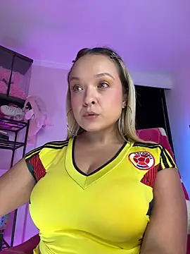 Snapshot of SaraAvila chatting on 18, 6, 2026 SaraAvila online show from 18, 6, 2026